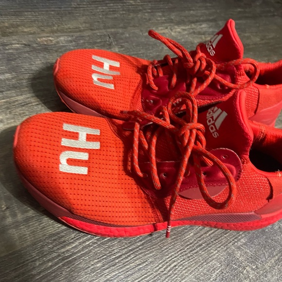 adidas originals Pharrell x Solar Hu Glide \'Power Red\' EF2381